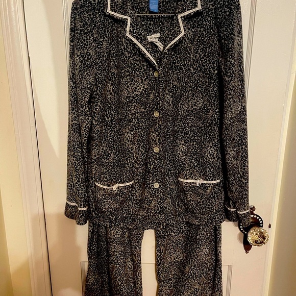 Other - Vera Wang - Simply Vera pajama’s